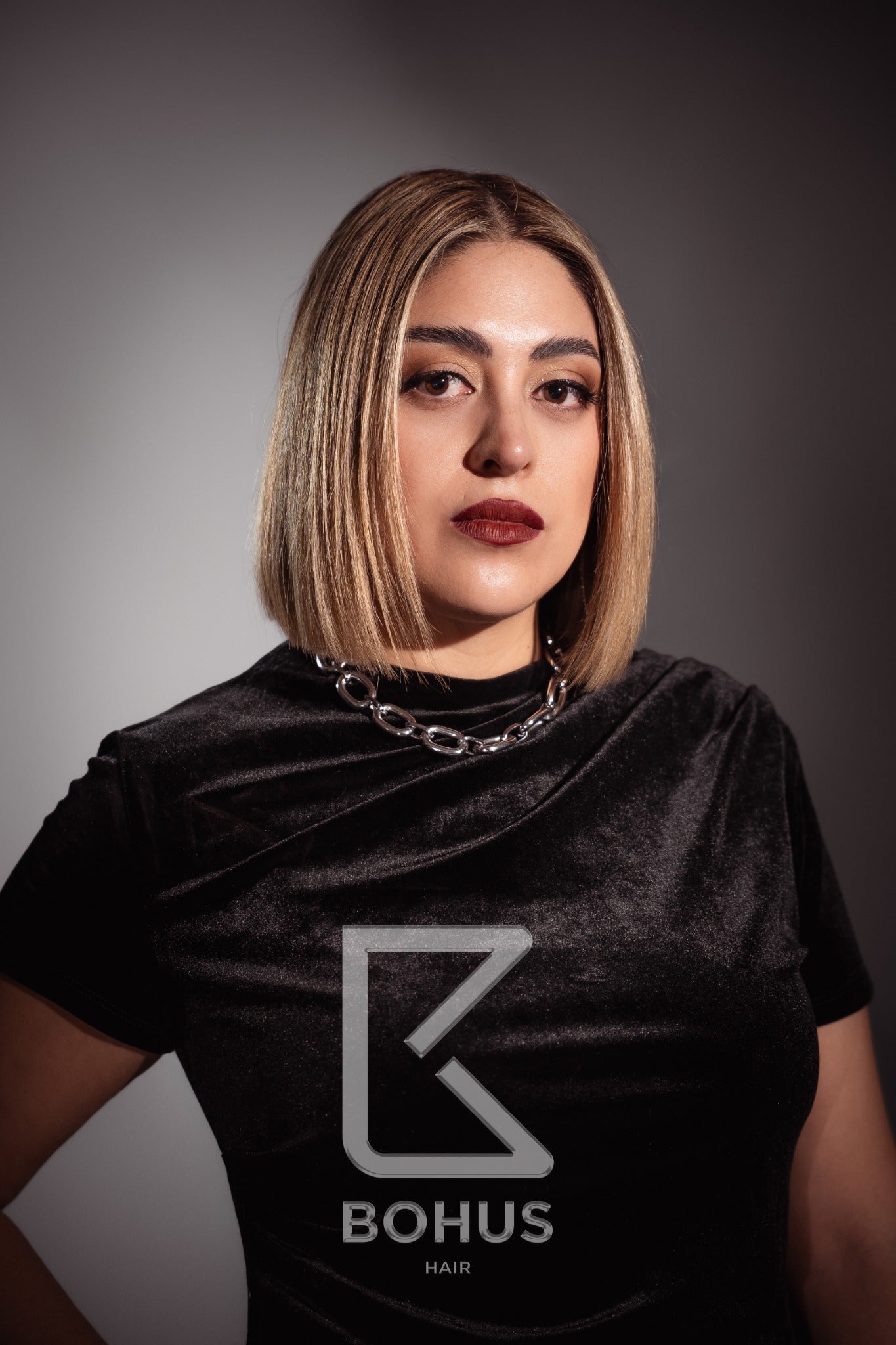 Diana Millacaris, Estilista y Manicurista